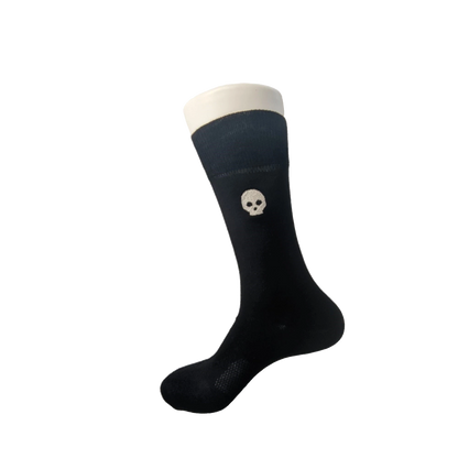 Stickmotiv Totenkopf mit Wunschtext individuell personalisierte Bestickung